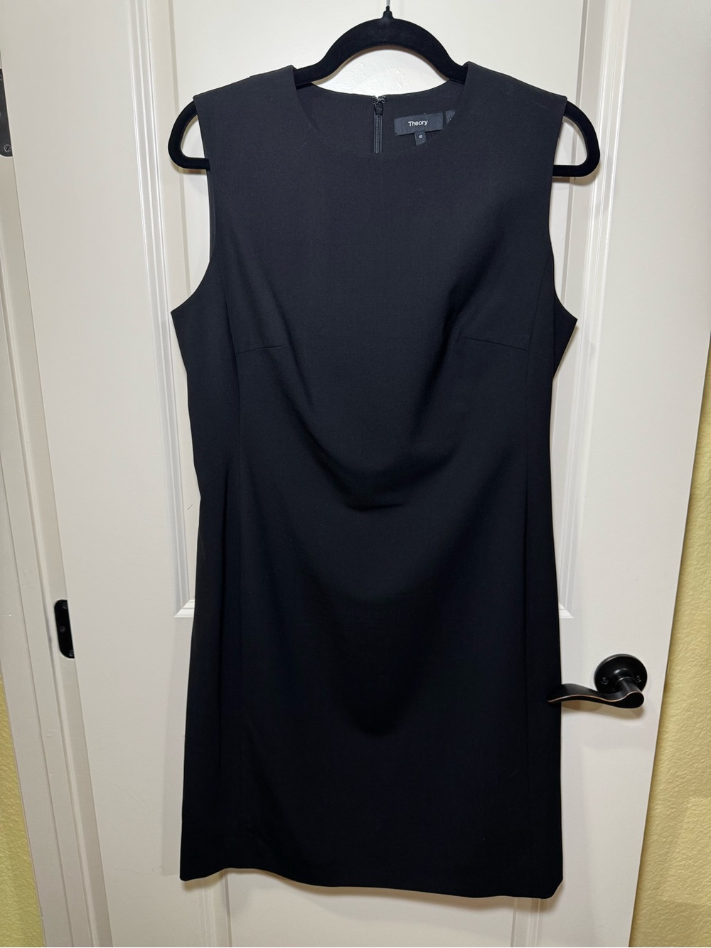 Theory Good Wool Sleeveless Fitted Dress